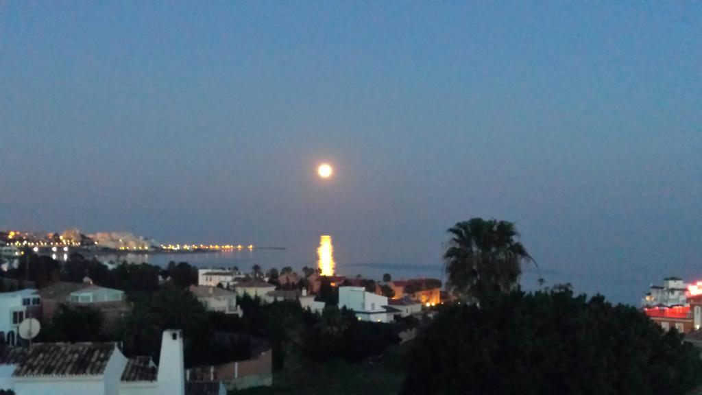 La Gaspara'S Loft Estepona Esterno foto